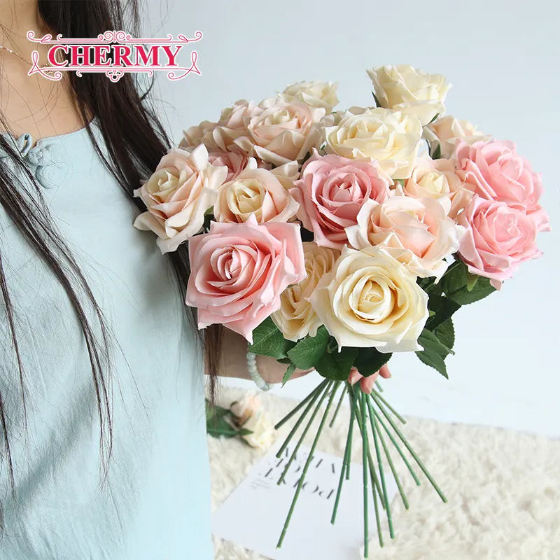 Amostra de flores artificiais baratas, rosas de seda decoração casamento casa