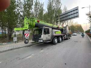 Grúa Zoomlion ZTH500H5-1 Usada, 99% Nueva, con Motor y Rodamientos Originales, Capacidad de Elevación de 50 Toneladas, Maquinaria de Construcción - Product Image 6