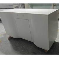 Comptoir de réception en surface solide Corian, comptoir frontal sur mesure de forme spéciale, bureau à structure en nid d'abeille