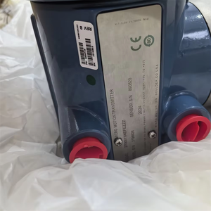 Transmitter Aliran Multivariabel Emerson Micro Motion 2700+CNG050S Baru untuk Lapangan dan Pemasangan Terpadu, <span class=keywords><strong>Meter</strong></span> Coriolis - Product Image 4