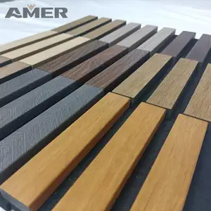 Amer Eco-friendly Peso Leve À Prova De Fogo Reciclado Madeira Folheado Slats Prancha De Madeira Pet Painéis De Teto De Parede Acústica