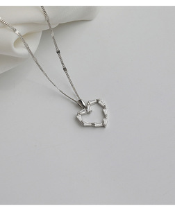 Colar <span class=keywords><strong>com</strong></span> amor zircone flash diamond loved collana a forma di cuore collana in argento con catena a clavicola da donna - Product Image 1