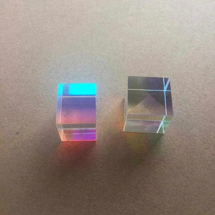 30*30*30แก้วแสง RGB กระจาย Dichroic X-Cube Prism
