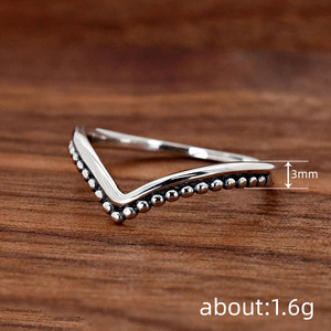 Anello Minimalista a Forma di V per Donne, Accessorio Moda Quotidiana, Regalo - Product Image 4