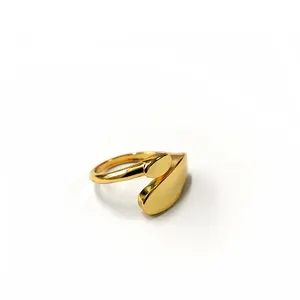 Anel irregular, anel de dedo de cobre redondo, feminino, brilhante, geométrico liso, francês, minimalista, empilhamento ajustável, joias finas