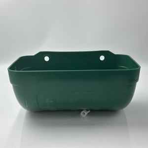 Mangeoire en plastique de haute qualité pour volailles, moutons, chèvres, porcs avec clip – Équipement d'alimentation pour volailles - Product Image 3