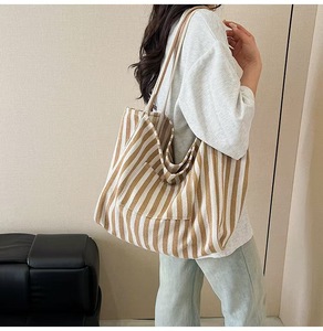 กระเป๋าโท้ทผ้าใบสำหรับผู้หญิงลายทางส่วนตัวกระเป๋าสะพายไหล่ทำ<span class=keywords><strong>งาน</strong></span> & <span class=keywords><strong>กระสอบ</strong></span>ช้อปปิ้ง - Product Image 6