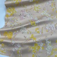 Beliebtes Design Polyester Metallic Vögel und Blumen Mehrfarbig Jacquard Brokat Stoff für Frauen Kleidungs stück