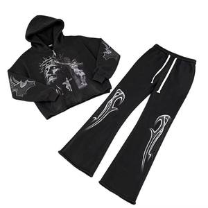 Conjunto de chándal para hombre de algodón polar personalizado, estilo Y2K Grunge, con gráfico de retrato de Jesús con alas y diseño dividido, cremallera completa y pantalón de pierna ancha, de fabricante de ropa - Product Image 2