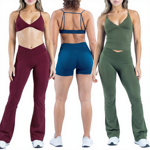 YIYI Ensemble de sport 4 pièces pour femme, uni, sans couture, dos nu, sexy, avec débardeur à col en V croisé, short évasé taille froncée effet push-up fessier, pour yoga - Product Image 3