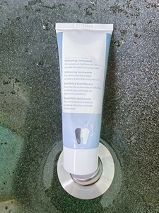 Dentifrice <span class=keywords><strong>Crème</strong></span> <span class=keywords><strong>Visage</strong></span> Nettoyant en Profondeur, Blanchissant les Dents Jaunes, Éliminant la Mauvaise Haleine et Éclaircissant les Gencives - Meilleure Vente - Product Image 4