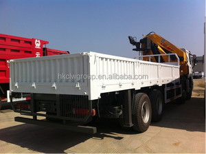 Grue montée sur camion 4x4 de 8 tonnes à haute efficacité et robuste, avec flèche articulée et stabilisateurs hydrauliques pour la manutention de marchandises tout-terrain - Product Image 5