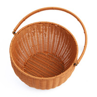 Opvouwbare handgemaakte ronde PP mand in Japanse stijl met rieten look en afneembaar handvat; Mand voor boodschappen, picknick, fruit/groente opbergen