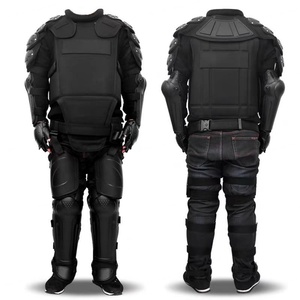 Traje de Protección Corporal Completo Personalizado con Protectores de Pecho, Espalda, Hombros, Codos, Rodillas y Espinillas, Uniforme de Seguridad Negro - Product Image 3