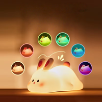 Lampe à claquer en forme d'étoile LED, éco-responsable, en silicone coloré, veilleuse, effet de décompression, cadeau créatif pour chambre d'enfant, chevet, nouveauté