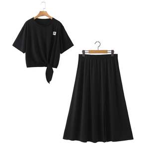 Ensemble deux pièces pour femmes Runqi N8422, taille plus, couleur noire unie, tricot en tencel et lin, coupe ample pour femmes courbes - Product Image 1