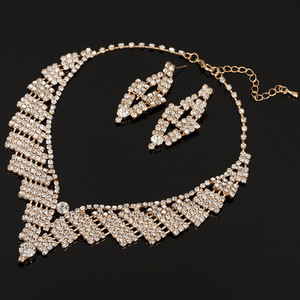 WN060 Conjunto de joyería nupcial de alta calidad Conjunto de collar y pendientes de diamantes de imitación transparente Conjunto de joyería de boda al por mayor - Product Image 4