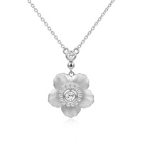 Collier pendentif fleur en argent sterling S925 plaqué or 14 carats brossé avec moissanite incrustée pour femme, idéal pour les fiançailles et les soirées