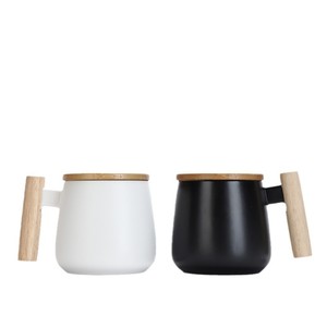 Tasse en céramique mate avec couvercle et poignée en bois et cuillère spécifique tasse à thé et lait <span class=keywords><strong>noir</strong></span> blanc tasse nordique Logo <span class=keywords><strong>personnalisé</strong></span> - Product Image 6