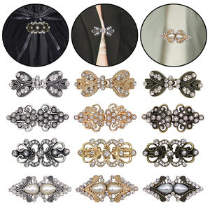 1 Buah Penjepit Syal Sutra Berhiaskan Batu Rhinestone Bentuk Bunga, Unisex, untuk Gaun Pesta, Cardigan, Sweater, Penjepit Pakaian, Pin Logam Enamel, Perhiasan - Product Image 3