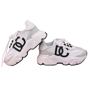 รองเท้าผ้าใบดีไซน์เนอร์ชั้นนำ คุณภาพสูง สำหรับผู้ชายและผู้หญิง รองเท้าลำลอง เดิน วิ่ง รองเท้ากีฬาแบบหนา รองเท้าสเก็ตบอร์ด - Product Image 5