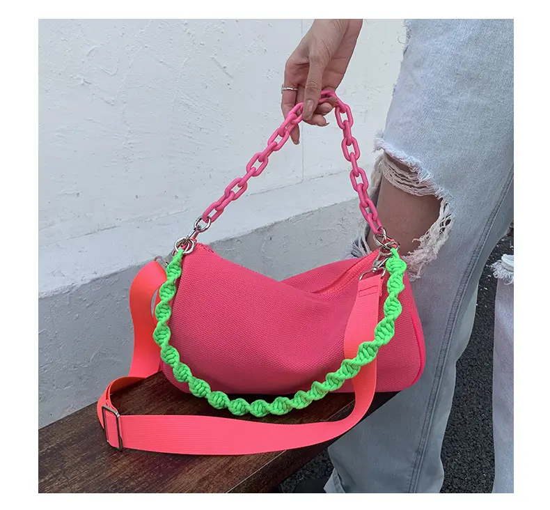high quality nylon crossbody bag shoulder bag with chain decoration