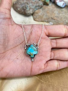 สร้อยคอเงินแท้ทำมือประดับด้วยพลอยคิงแมนเทอร์ควอยซ์รูปใบสปาด รายละเอียดเกี่ยวกับอัญมณี - Product Image 3