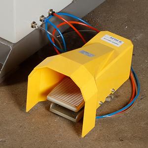 气动双锯片45度Ps木材切割机高效长臂切割机铝型材切割机 - Product Image 5