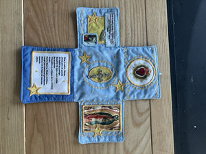 Cruz de Bolsillo Bordada en Tela, Regalo Religioso, Cruz Plateada, Ecológica, para Decoración del Hogar en Halloween, Venta al Por Mayor - Product Image 4