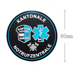 Nuevo diseño 3d Nombre de logotipo de impresión de pantalla de goma de silicona de las etiquetas de calor para <span class=keywords><strong>camisetas</strong></span> - Product Image 1