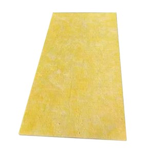 Rouleaux <span class=keywords><strong>de</strong></span> <span class=keywords><strong>laine</strong></span> <span class=keywords><strong>de</strong></span> <span class=keywords><strong>verre</strong></span> noire, couverture isolante en <span class=keywords><strong>laine</strong></span> <span class=keywords><strong>de</strong></span> <span class=keywords><strong>verre</strong></span> avec feuille d'aluminium et papier <span class=keywords><strong>kraft</strong></span> - Product Image 1