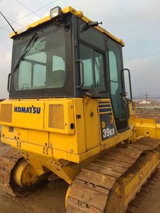 Komatsu รถปราบดินอเนกประสงค์ D39EX มีประสิทธิภาพสูงมอเตอร์ดั้งเดิมใช้งานอยู่ในสภาพดีปั๊มแบริ่งญี่ปุ่น2019รุ่นต่างๆ - Product Image 2
