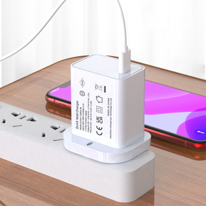 Adaptador de Corriente Rápido USB-C con Enchufe del Reino Unido, Cargador de Teléfono, <span class=keywords><strong>Precio</strong></span> de Mayoreo de la Industria China, PD 3.0 UKCA-PD 25W USB-C Tipo C - Product Image 4