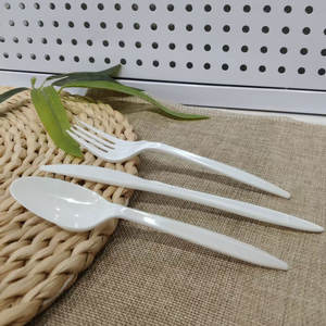 أدوات مائدة بلاستيكية للاستخدام مرة واحدة (سكين، شوكة، ملعقة) للبيع بالجملة بتغليف قابل للتخصيص للفنادق والمطاعم وخدمات التوصيل والمناسبات - Product Image 1