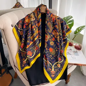 Wholesale 2023 Ladies Twill Silk Print Square Shawls Head Kerchief Luxury Designer Black White 90*90cm Silk Square Hair Scarfs