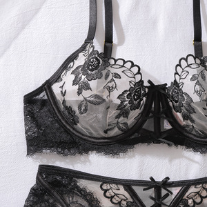 Set Reggiseno Push-up Ricamato e Trasparente per Donna con Calze, Lusso Leggero, Taglie S M L - Product Image 4