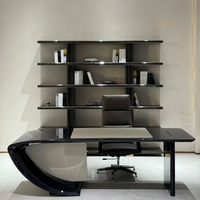 Table de bureau exécutive moderne unique, bureau de direction incurvé moderne à finition brillante pour bureau de PDG, salle d'étude