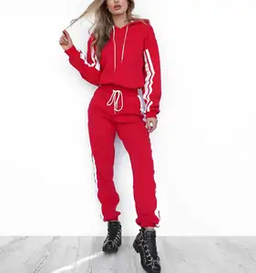 Set pakaian Sweatsuit hoodie bergaris merah wanita desain terbaru kustom pemasok pakaian