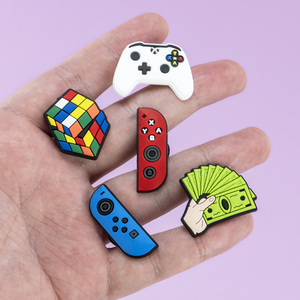 Populares dijes retro para zapatos con temática de videojuegos, accesorios coloridos para zuecos, decoración para fiestas de gaming y uso diario, venta al por mayor. - Product Image 3