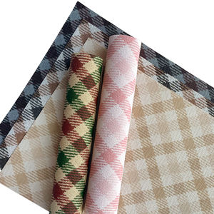 Nouveau cuir synthétique à motif écossais coloré, résistant à l'usure, idéal pour les projets de jouets, les couvertures de livres et les meubles. - Product Image 4