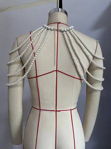 สร้อยคอไข่มุกโพลีเอสเตอร์ขายส่ง สร้อยคอประดับไหล่เจ้าสาว สร้อยคอลูกปัด เครื่องประดับงานปาร์ตี้ ผลิตตามแบบ ODM ผลิตในประเทศจีน - Product Image 5