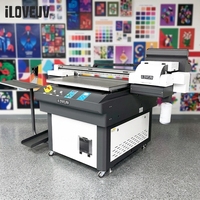 Imprimante DTF à plat industrielle UV9060 pour matériaux souples/élastiques, signalétique, bois, métal, étiquettes de vêtements avec encre CMYK 6 couleurs 3200 dpi