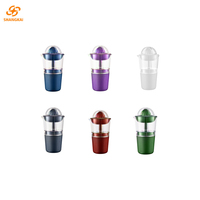 Draadloze elektrische mini citruspers voor huishoudelijk gebruik, USB oplaadbaar, OEM ODM keukenaccessoires voor fruit.