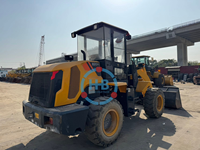 Chargeuse sur pneus compacte 820H, capacité de charge nominale de 2000 kg, godet de 1,2 m³, 66 kW, petite chargeuse frontale pour travaux agricoles et municipaux
