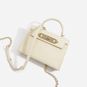 Sac à bandoulière carré en cuir de vachette polyvalent pour femme, mini sac de luxe de marque unique pour petites filles, collection 2026, vente en gros - Product Image 4