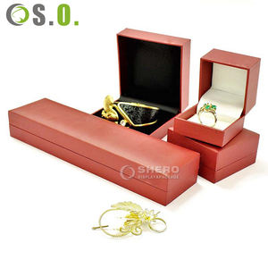 Boîte à bijoux en plastique personnalisée pour la vente en gros, boîte de luxe en similicuir pour bracelets et boucles d'oreilles, boîte à bijoux magnétique avec logo - Product Image 3