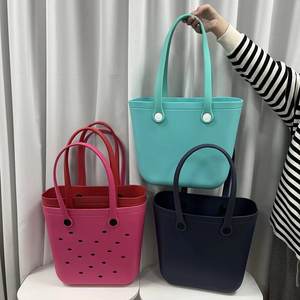 Borsa da spiaggia impermeabile con fori, disponibile in molti colori, prezzo all'ingrosso molto vantaggioso. - Product Image 2