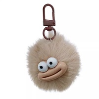 Porte-clés amusant en forme de boule de fourrure, pendentif bouche de saucisse moche pour les couples, les étudiants, en métal durable, plastique, matériaux PU, idéal pour les sacs