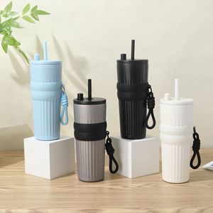 Gobelet isotherme vertical à rayures de 710 ml en acier inoxydable avec manchon en silicone et cordon de transport pour voiture - Product Image 1