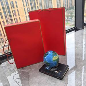 Sang Trọng Nắp Và Cơ Sở Hộp Tùy Chỉnh Logo Dập Nổi Kết Cấu Quà Tặng Bao Bì Các Tông Hộp Cho T-Shirt Áo Nước Hoa Mỹ Phẩm - Product Image 4